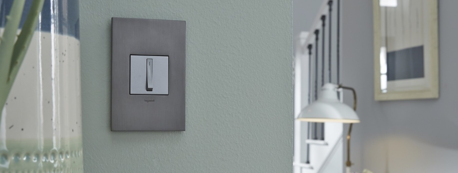 SM-PLUG - Smart Wall Plug - Dals Lighting