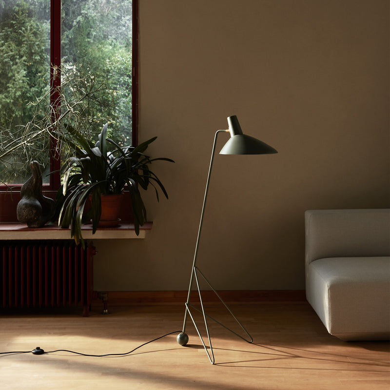 Tripod Floor Lamp By And Tradition Lifestyle View5
