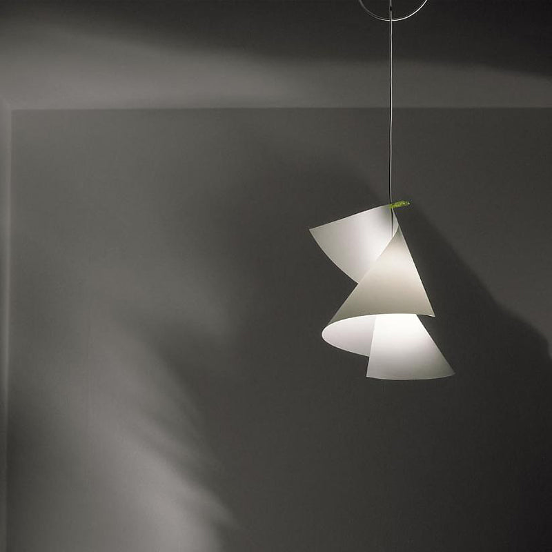 WillyDilly Pendant Light By Ingo Maurer - Lifestyle View4